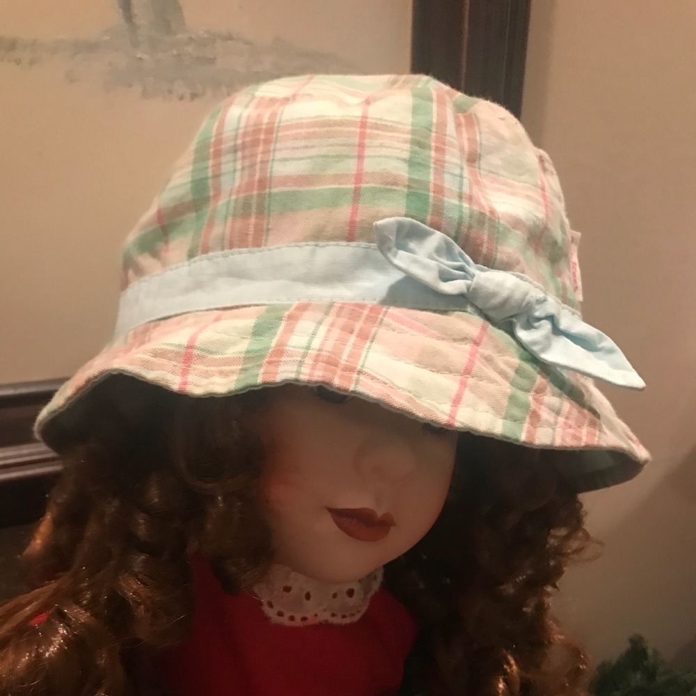 Oshkosh Baby Plaid Bow bucket hat
